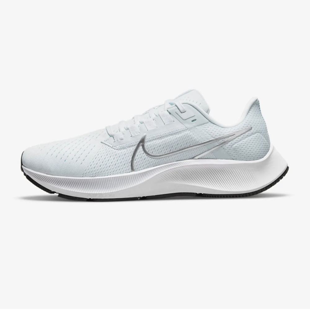 Women’s Nike Air Zoom Pegasus size 9